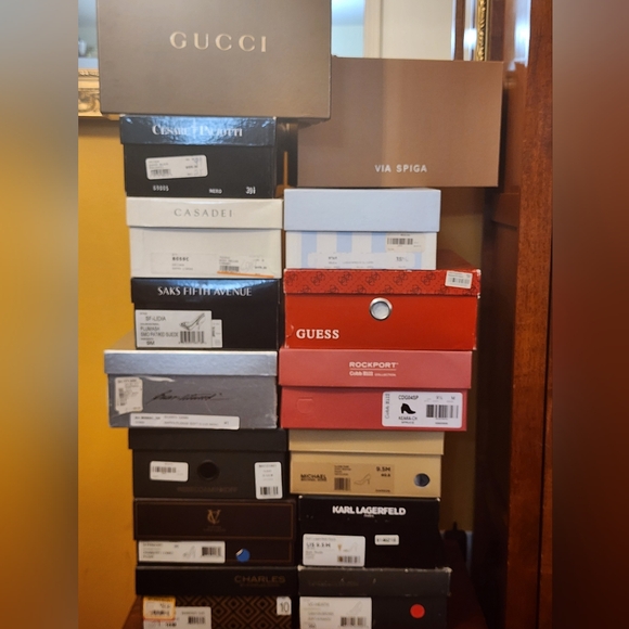 Like this listing for 11:45AM 6/7 Live Show Closet Clearout and others - Picture 3 of 6